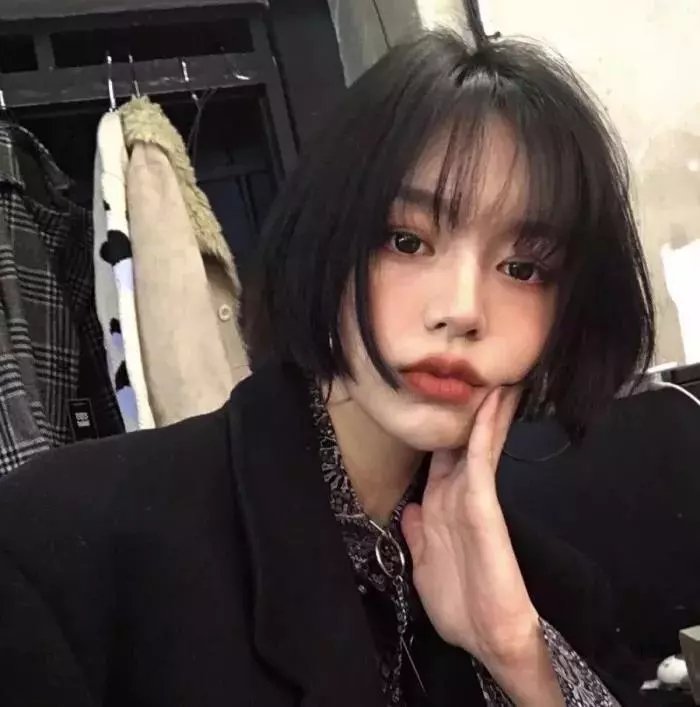 一袭青衣处女心